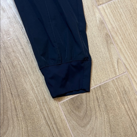 ZYIA High Rise‎ Joggers - Picture 8 of 8